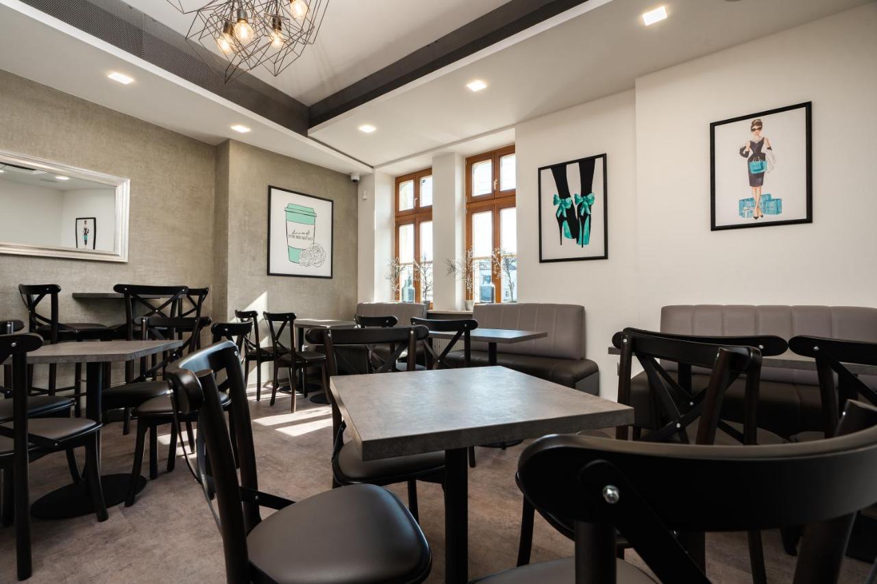 Riverside Hotel Plzen Bagian luar foto