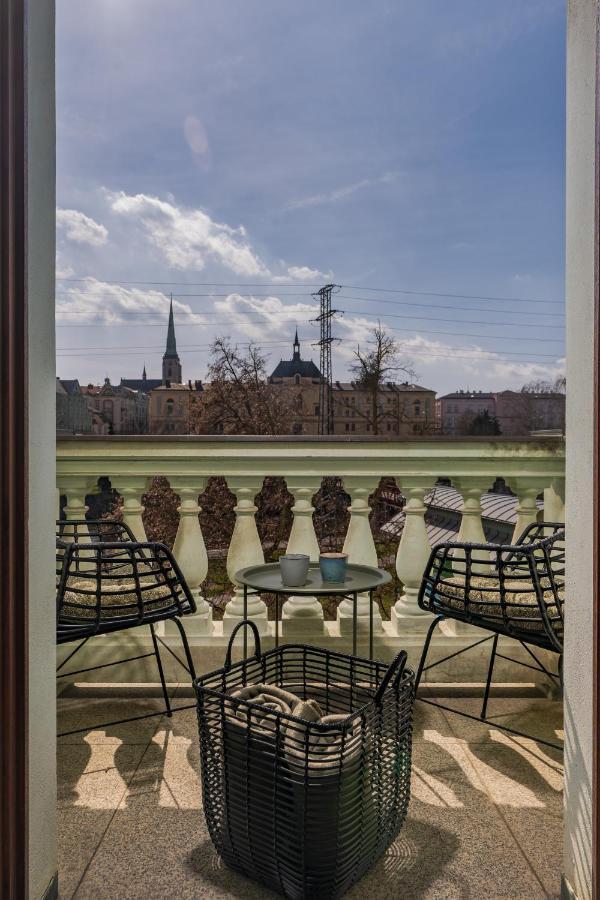 Riverside Hotel Plzen Bagian luar foto